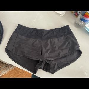 Lululemon Speed up shorts size 6 regular